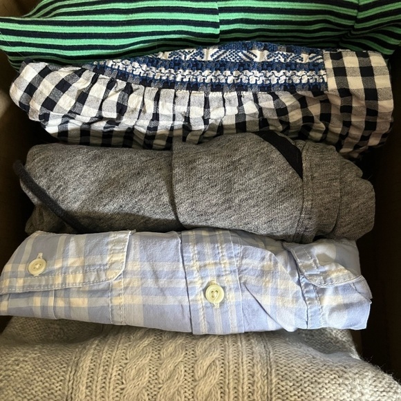 WOMEN'S XS  EXTRA SMALL CLASSIC CASUAL NOT SO MYSTERY BOX - Picture 1 of 3